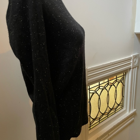 Bloomingdale's Black and White Speckled Cashmere Sweater - Picture 3 of 5